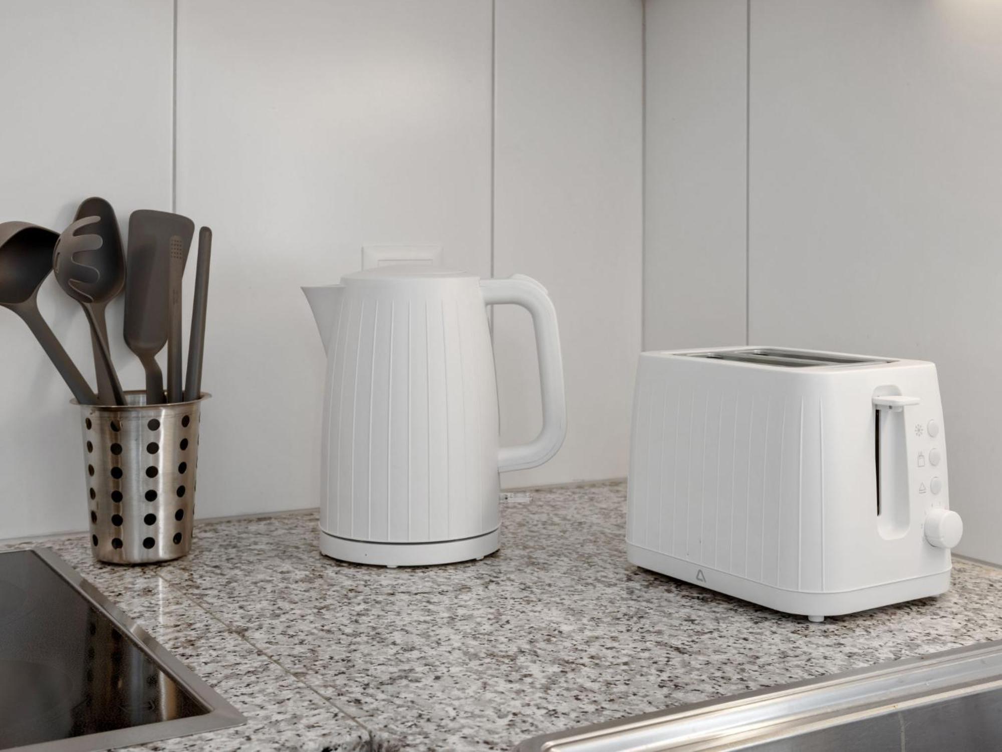 Apartment Torre Tessuti Apt-City Stay By Interhome Locarno Bagian luar foto