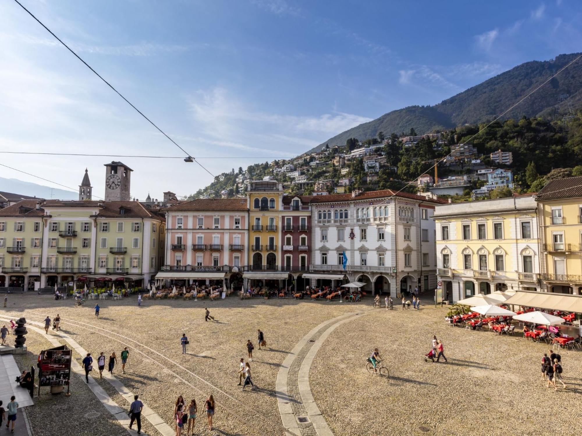 Apartment Torre Tessuti Apt-City Stay By Interhome Locarno Bagian luar foto